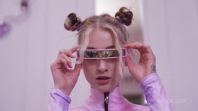 Вообще трудно представить, что теперь стало с её дырками - #1