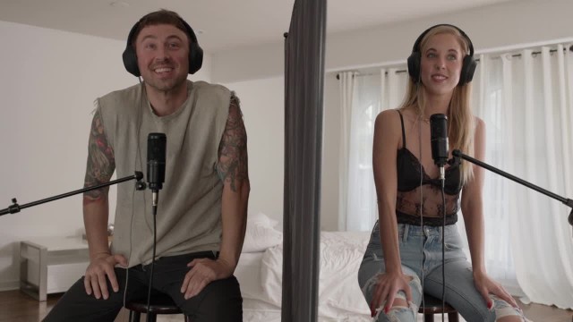 Не нужно очень долго думать перед тем, как потрахаться со своим соседом - #1