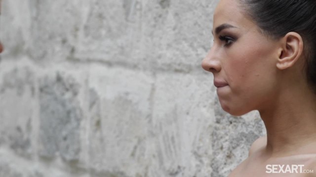 Важно забыть о комплексах и трепетно облизывать горячие киски