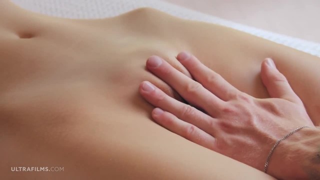 Настоящий чувственный интим со стройной малышкой - #2