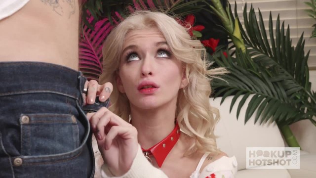 Вход в порноиндустрию через вместительную жопу - #3